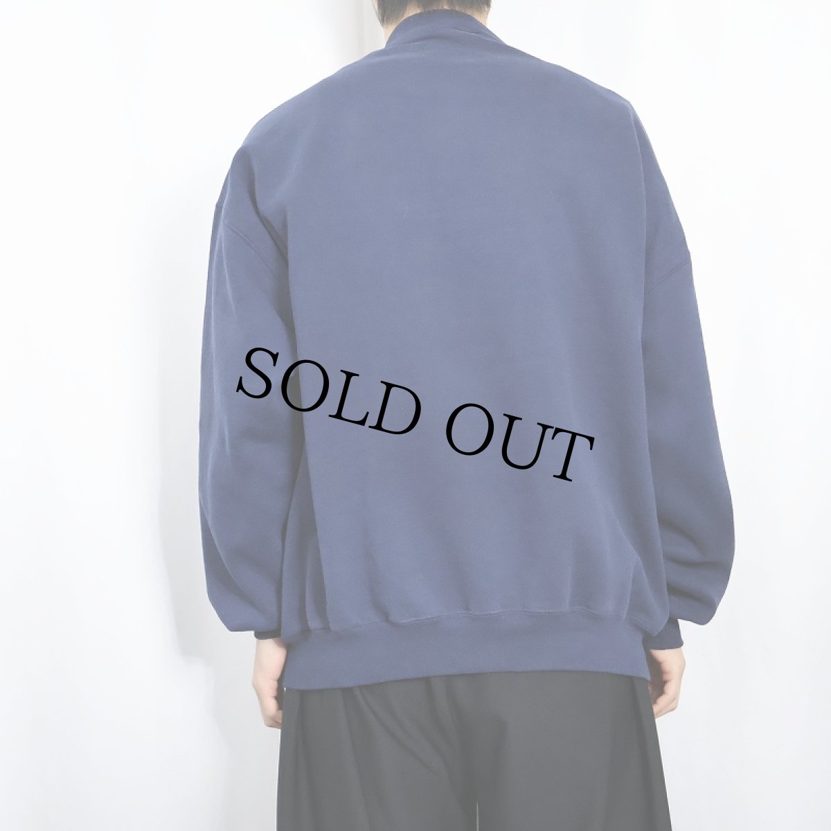 画像3: 90's〜 RUSSELL ATHLETIC USA製 前V 無地スウェット NAVY XXL (3)