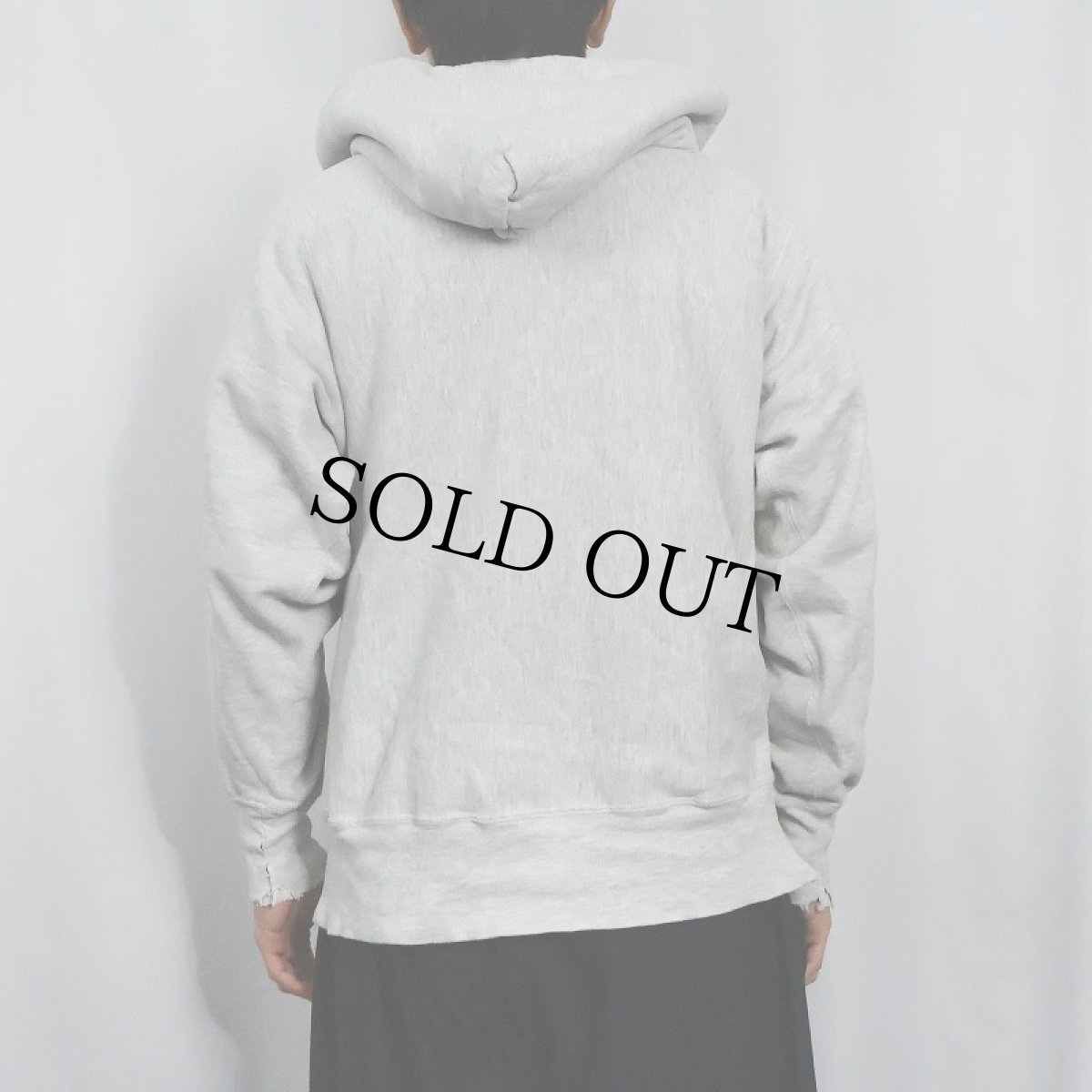 画像3: 90's Champion REVERSE WEAVE "UW-STOUT" カットオフ プリントスウェットフーディ L (3)