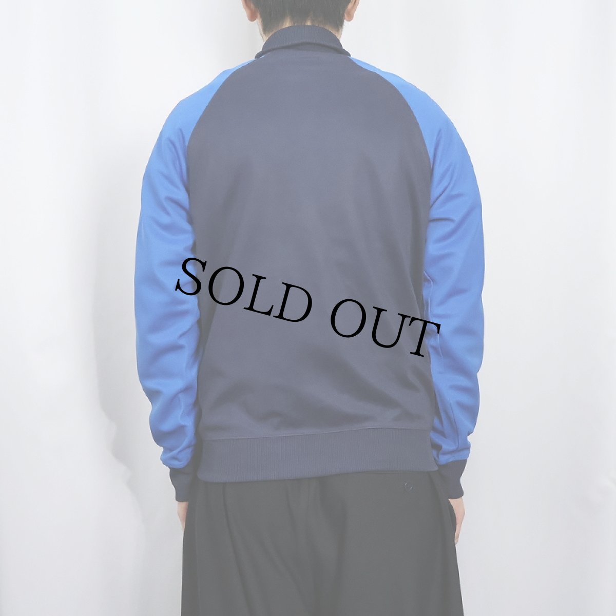 画像3: FRED PERRY ロゴワッペン付き サイドライントラックジャケット S (3)