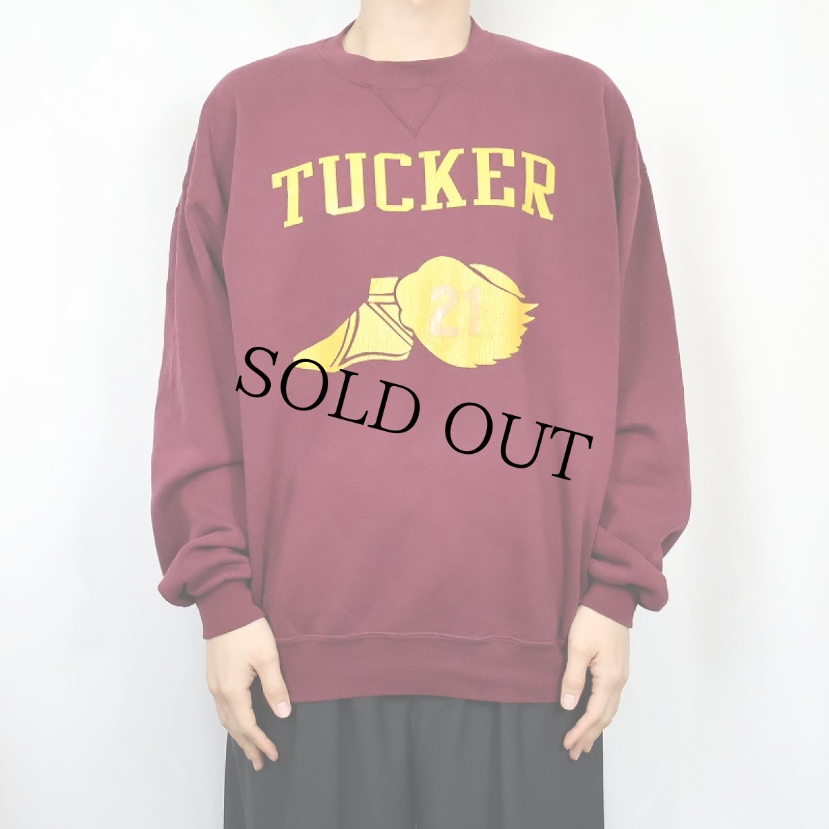 画像2: 90's〜 RUSSELL ATHLETIC USA製 "TRUCKER" 前V ウイングフット プリントスウェット XL (2)