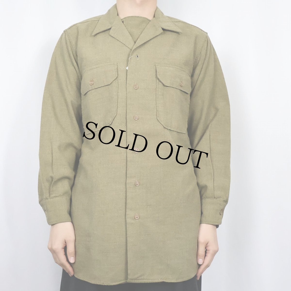 画像2: 40's U.S.ARMY ガスフラップ付き マスタードシャツ SIZE15-32 (2)