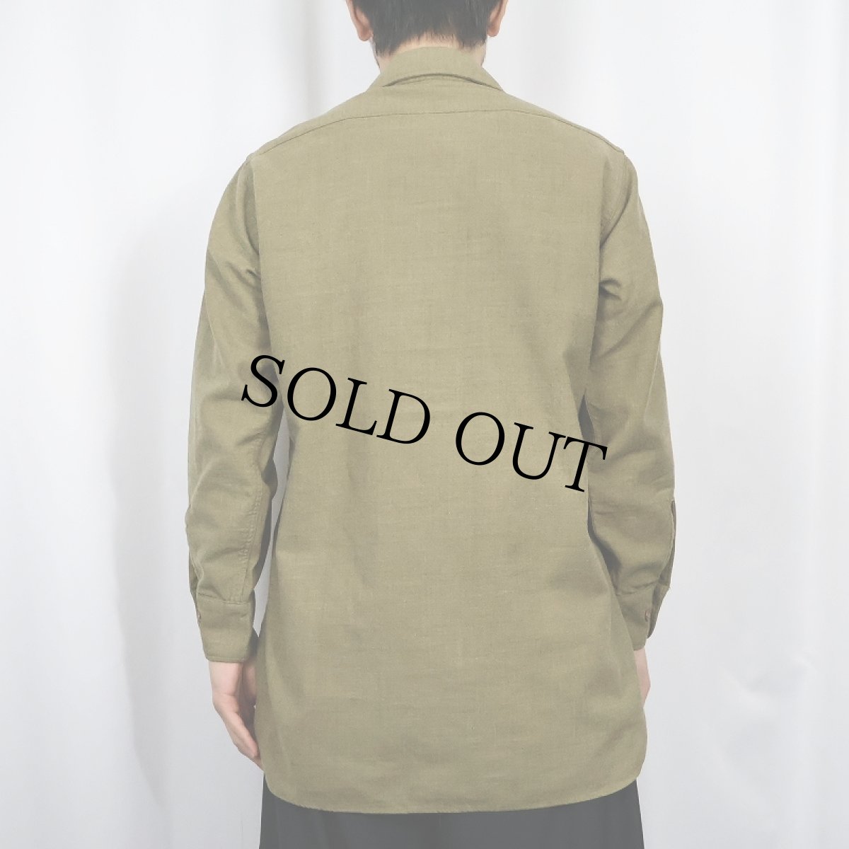 画像3: 40's U.S.ARMY ガスフラップ付き マスタードシャツ SIZE15-32 (3)