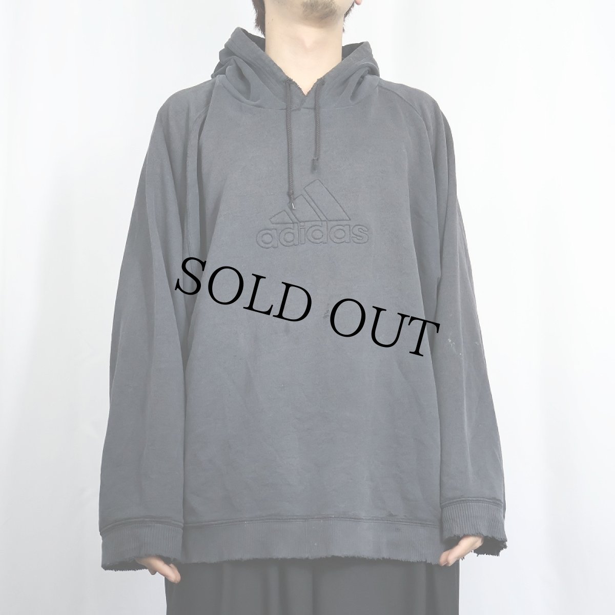 画像2: adidas ロゴ刺繍 スウェットフーディ BLACK L (2)