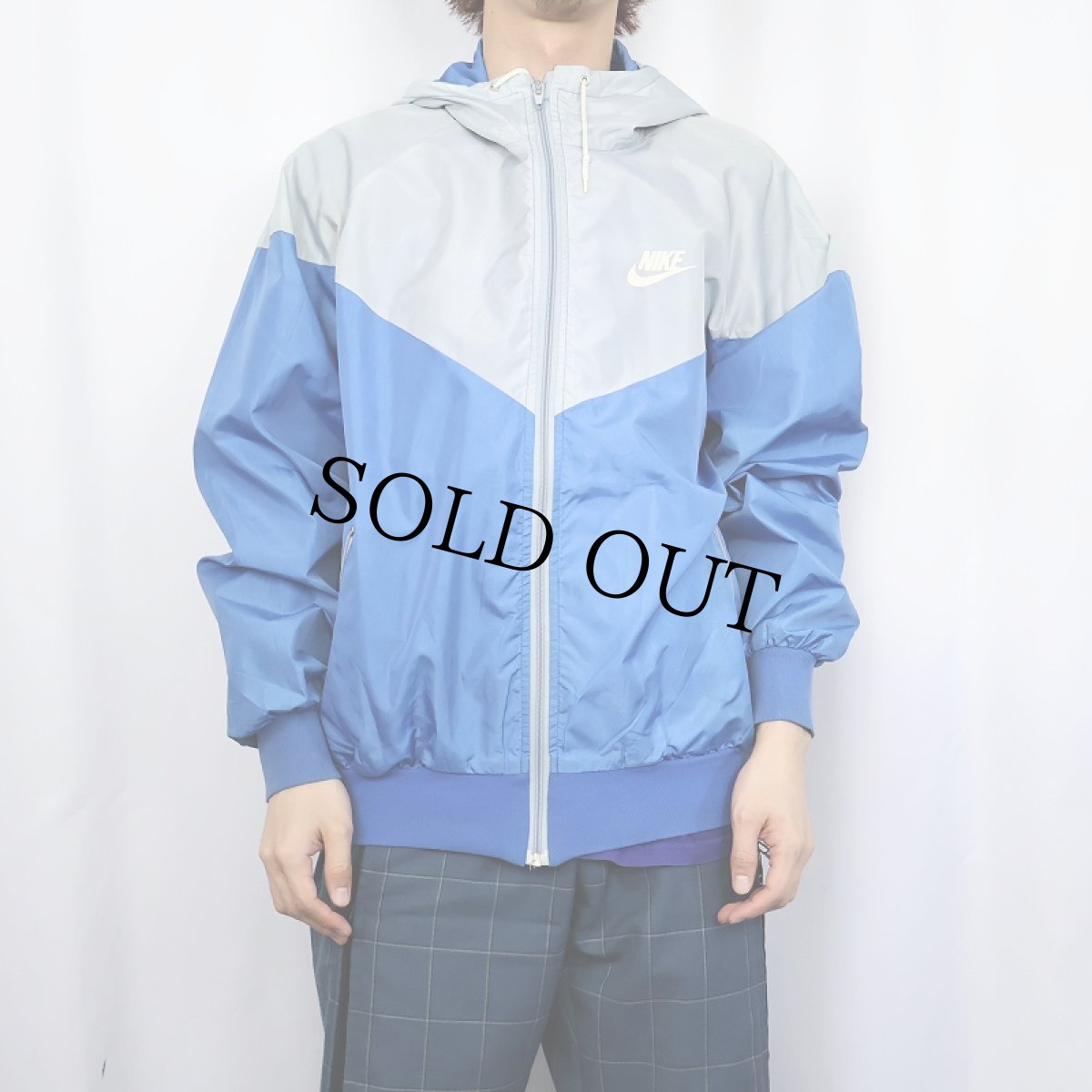 画像2: 80's NIKE 紺タグ 切り替えデザイン ナイロンジャケット XL (2)