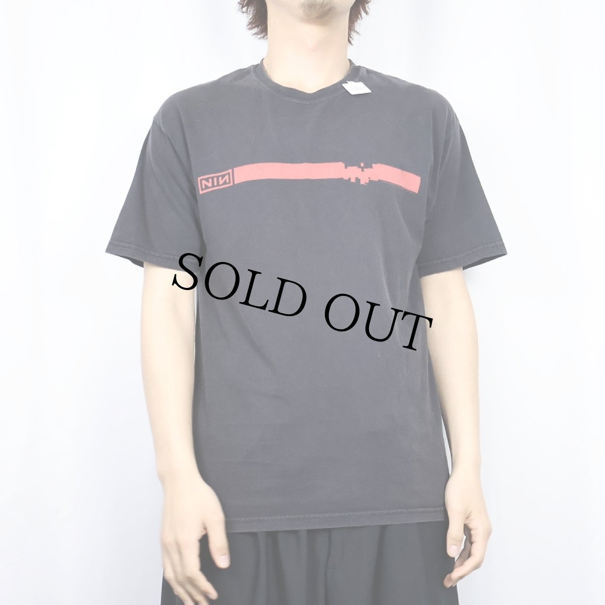 画像2: NINE INCH NAILS ロックバンドTシャツ BLACK (2)