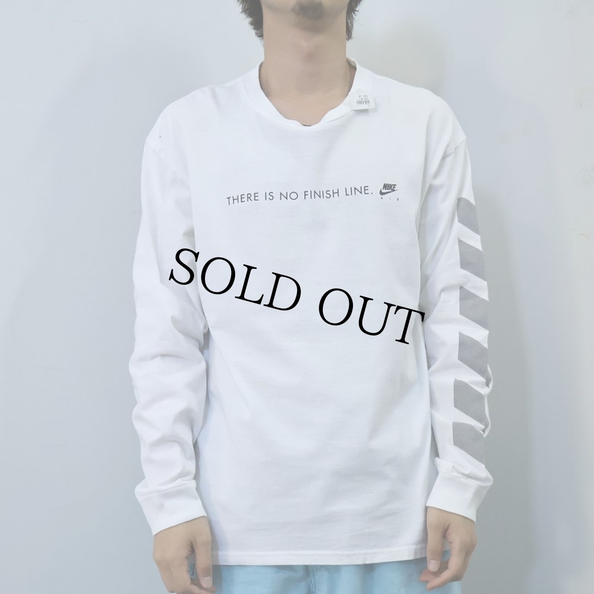 画像2: 90's NIKE USA製 "THERE IS NO FINISH LINE." プリントロンT M (2)