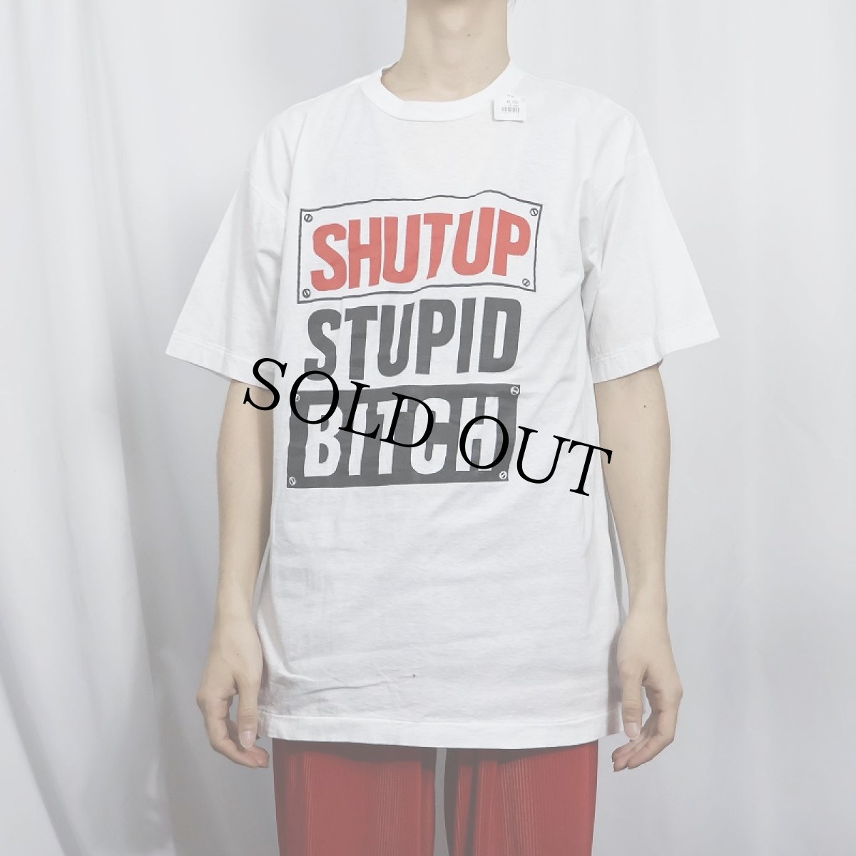 画像2: 90's "SHUT UP STUPID BITCH" ジョークプリントTシャツ XL (2)