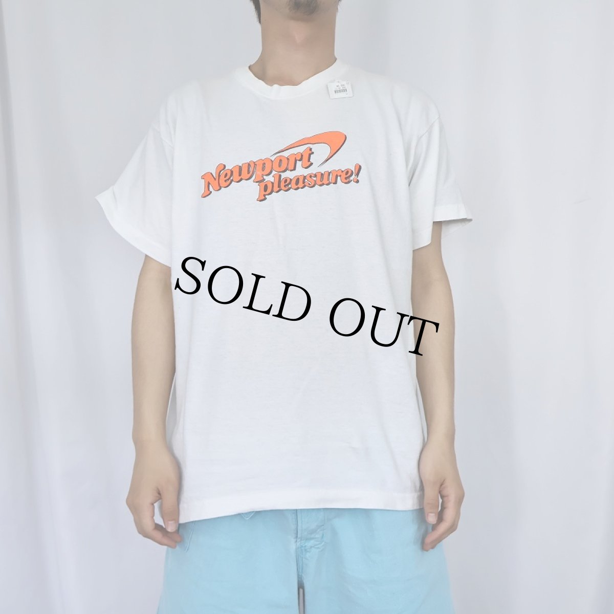 画像2: 90's "Newport pleasure!" タバコ企業 ロゴプリントTシャツ L (2)