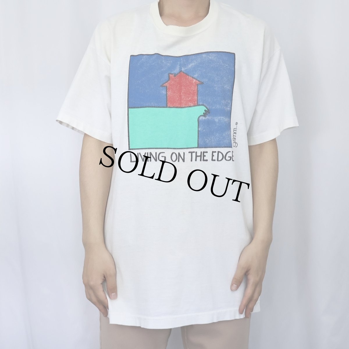 画像2: 90's grimm "LIVING ON THE EDGE" シュールイラストプリントTシャツ (2)