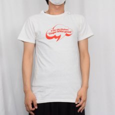画像2: 70's〜 "finger lickin' good." パロディプリントTシャツ (2)