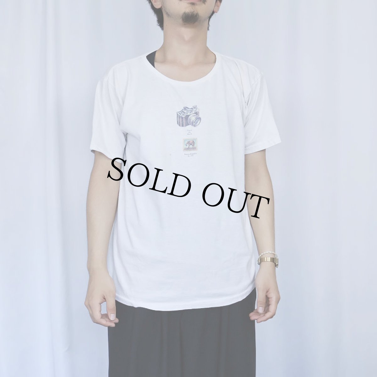 画像2: 90's BANANA REPUBLIC USA製 カメラ柄 プリントTシャツ XL (2)