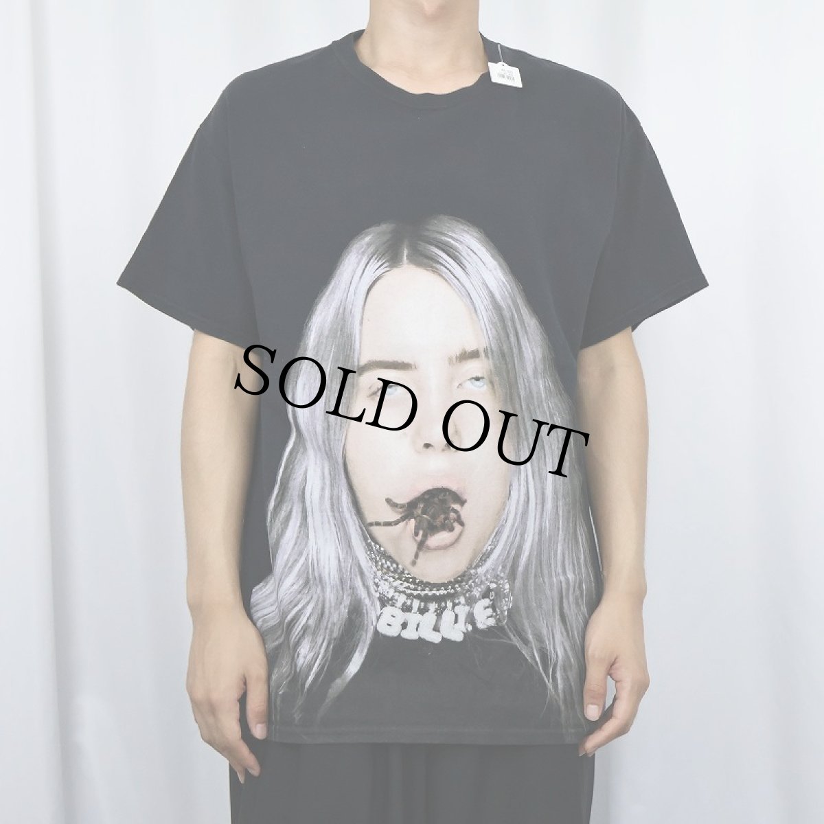 画像2: Billie Eilish "you should see me in a crown" ミュージシャンフォトプリントTシャツ BLACK L (2)
