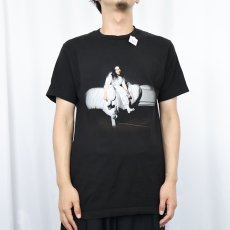 画像2: Billie Eilish "When We All Fall Asleep, Where Do We Go?" ミュージシャンフォトプリントTシャツ BLACK M (2)