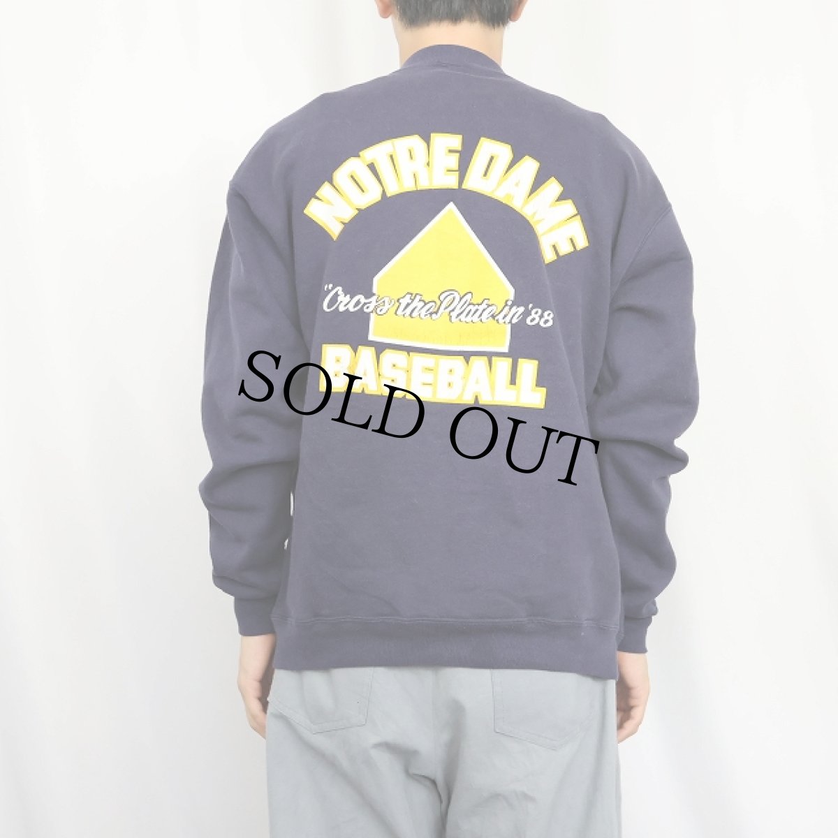 画像4: 80's RUSSELL ATHLETIC USA製 "NOTRE DAME" 前V プリントスウェット NAVY XL (4)