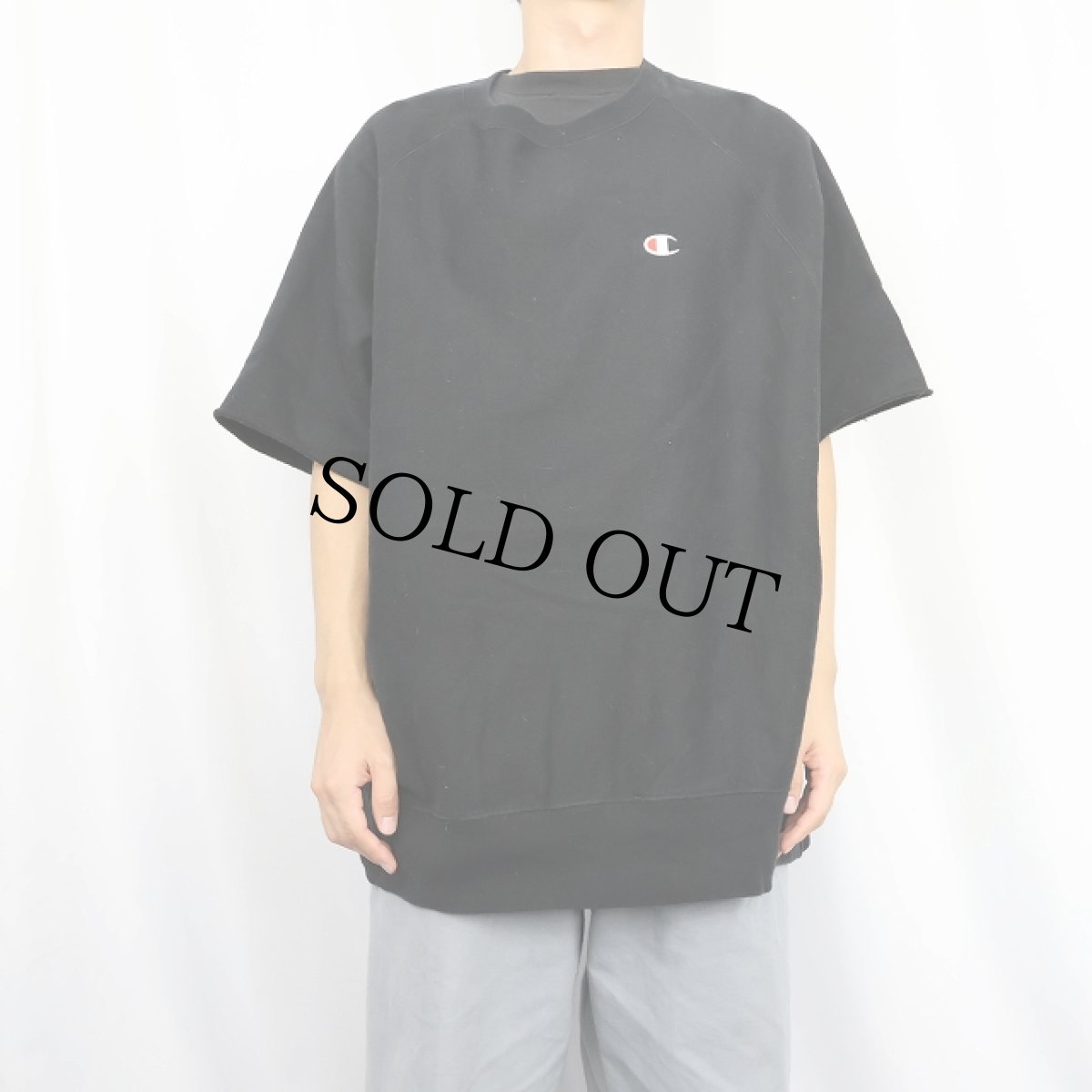 画像2: 2000's Champion REVERSE WEAVE カットオフスリーブ ラグランスウェット BLACK XXL (2)