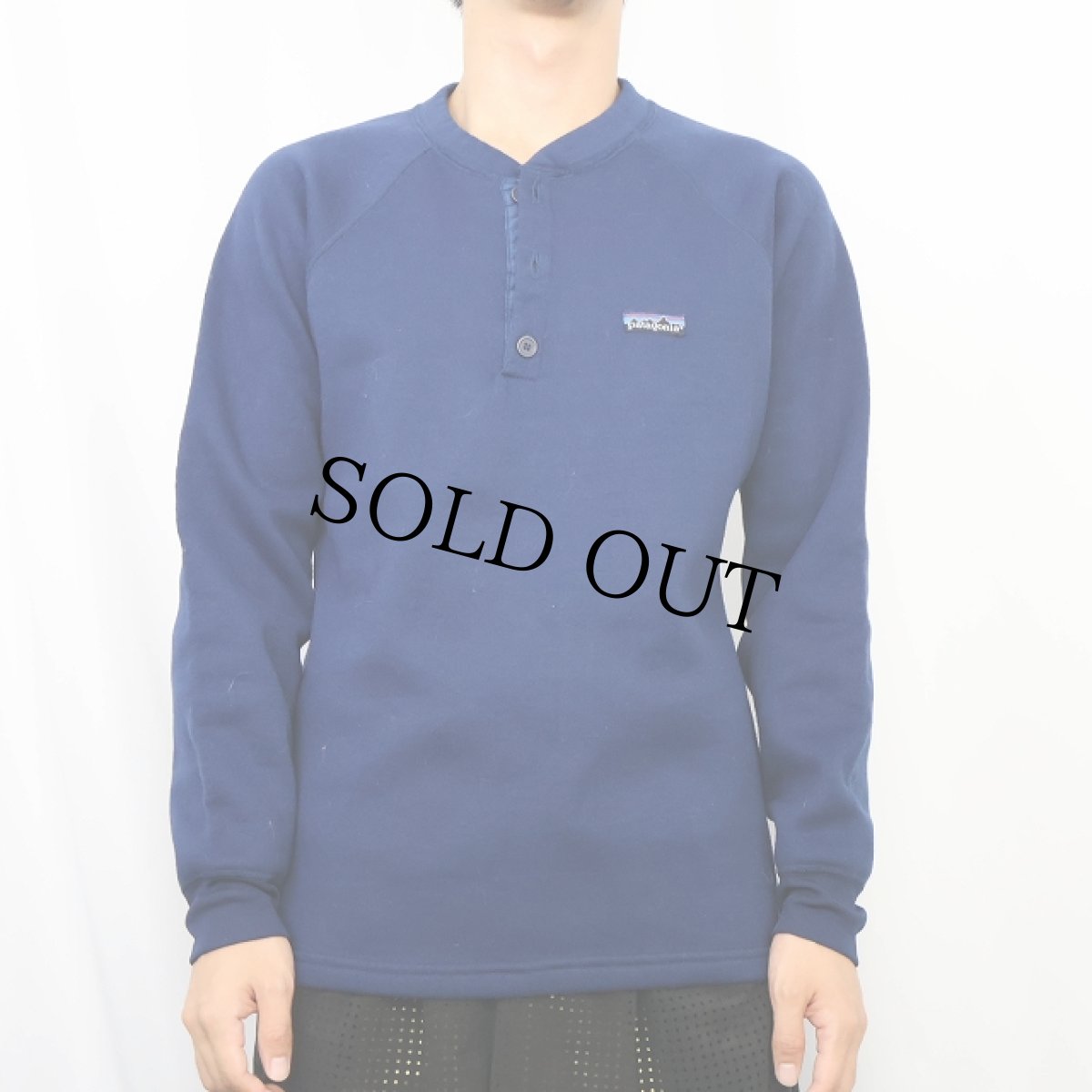 画像2: 80's Patagonia USA製 "capilene" デカタグ ヘンリーネック ラグランフリースロンT NAVY M (2)