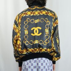 画像4: ブート CHANEL スカーフ柄 シルクブルゾン BLACK (4)