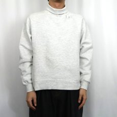 画像2: 90's RUSSELL ATHLETIC USA製 "HIGH COTTON" 前V タートルネックスウェット M (2)