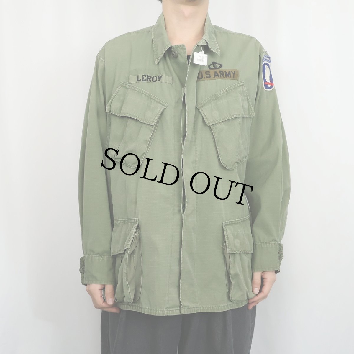 画像2: 60〜70's U.S.ARMY ワッペン付き ジャングルファティーグジャケット 5th MEDIUM-SHORT (2)