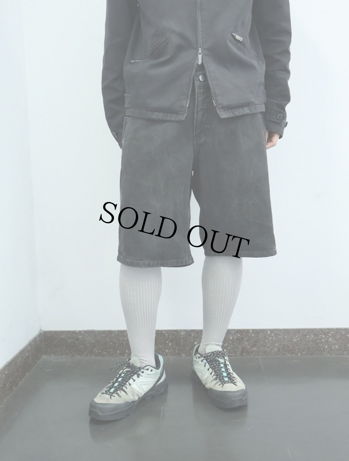 画像2: 90's GUESS JEANS ブラックデニムショーツ W33 (2)