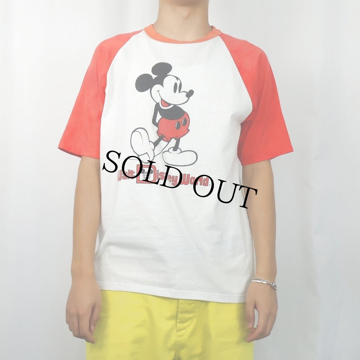 画像2: 80's Disney MICKEY MOUSE USA製 "Walt Disney World" 白靴ミッキー キャラクタープリントラグランTシャツ L (2)