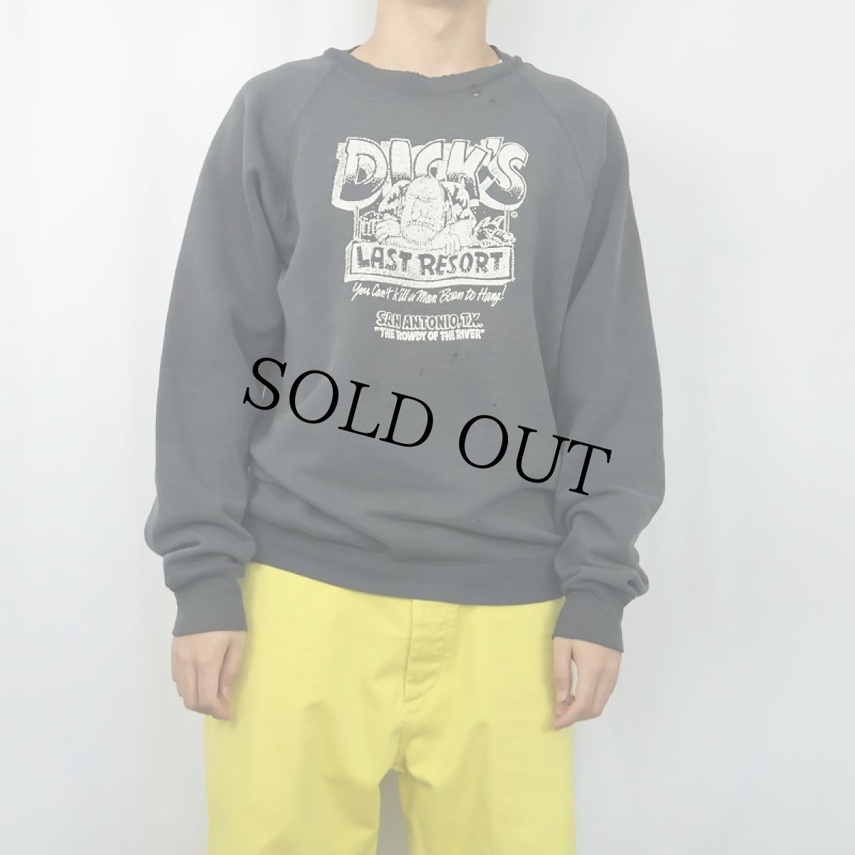 画像2: 90's USA製 "DICK'S LAST RESORT" イラストプリントスウェット BLACK XL (2)