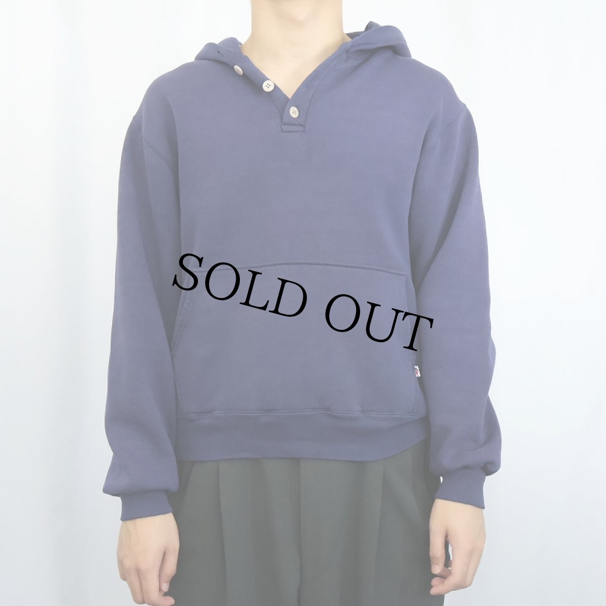 画像2: 90's〜 RUSSELL ATHLETIC USA製 ヘンリーネック スウェットフーディ NAVY M (2)