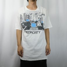 画像2: 80's Bernard Zalon "MEDIACRITY" プリントTシャツ (2)