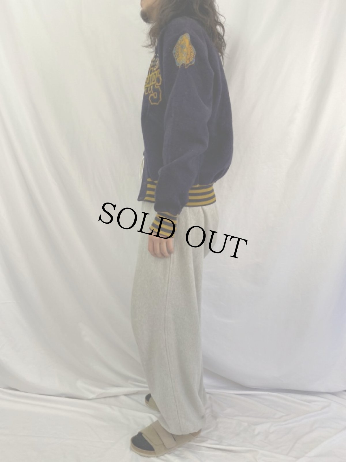 画像3: 50's macgregor goldsmith USA製 ワッペン×ピンズ ウールスタジャン SIZE38 (3)