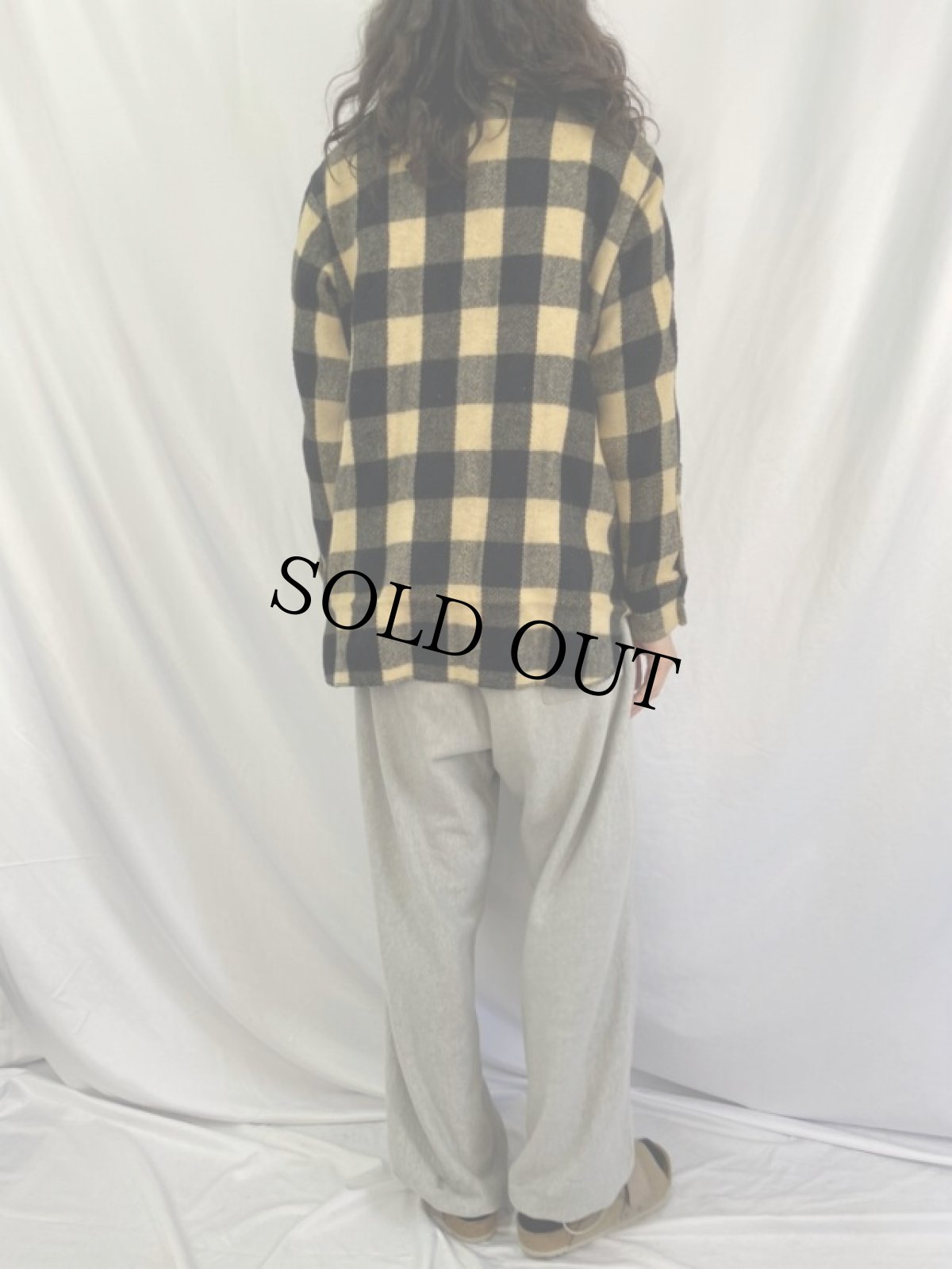 画像4: 40's Woolroch ブロックチェック柄 猫目ボタン×マチ付き ウールシャツ (4)