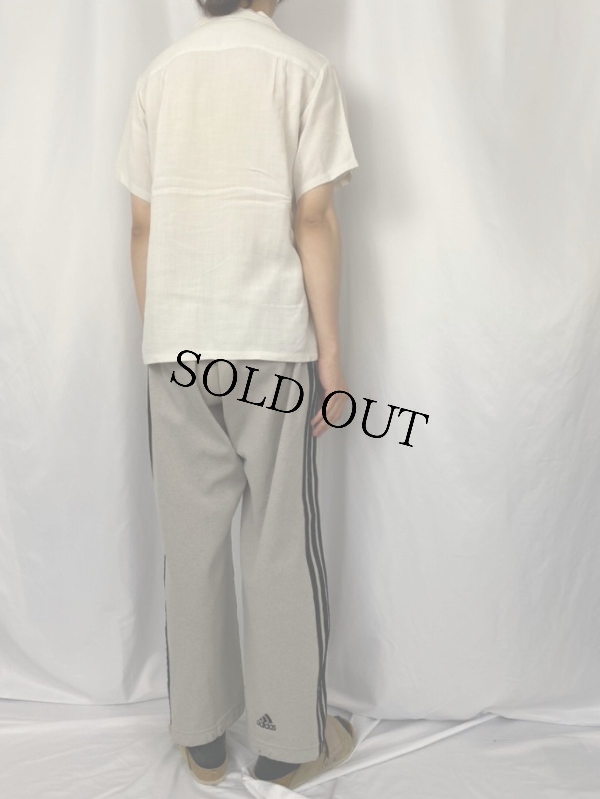 画像4: 60's McINERNY アロー柄 猫目ボタン アロハシャツ M (4)