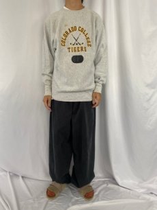 画像2: 90's Champion REVERSE WEAVE "COLORADO COLLEGE TIGERS" プリントスウェット (2)