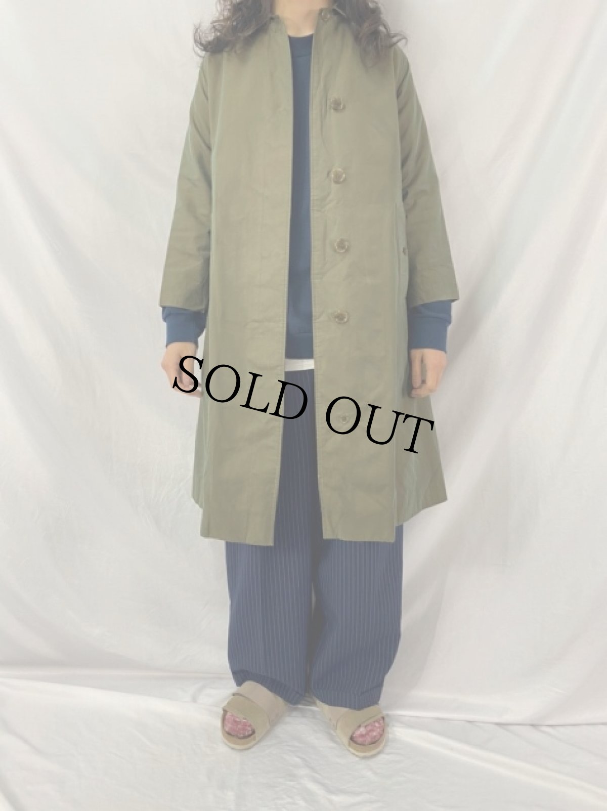 画像2: 80's Burberrys ENGLAND製 "一枚袖" 玉虫織 コットンギャバジンステンカラーコート (2)