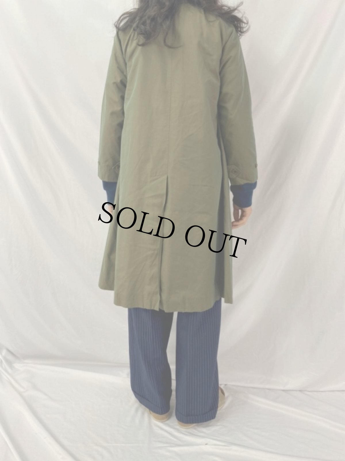 画像4: 80's Burberrys ENGLAND製 "一枚袖" 玉虫織 コットンギャバジンステンカラーコート (4)