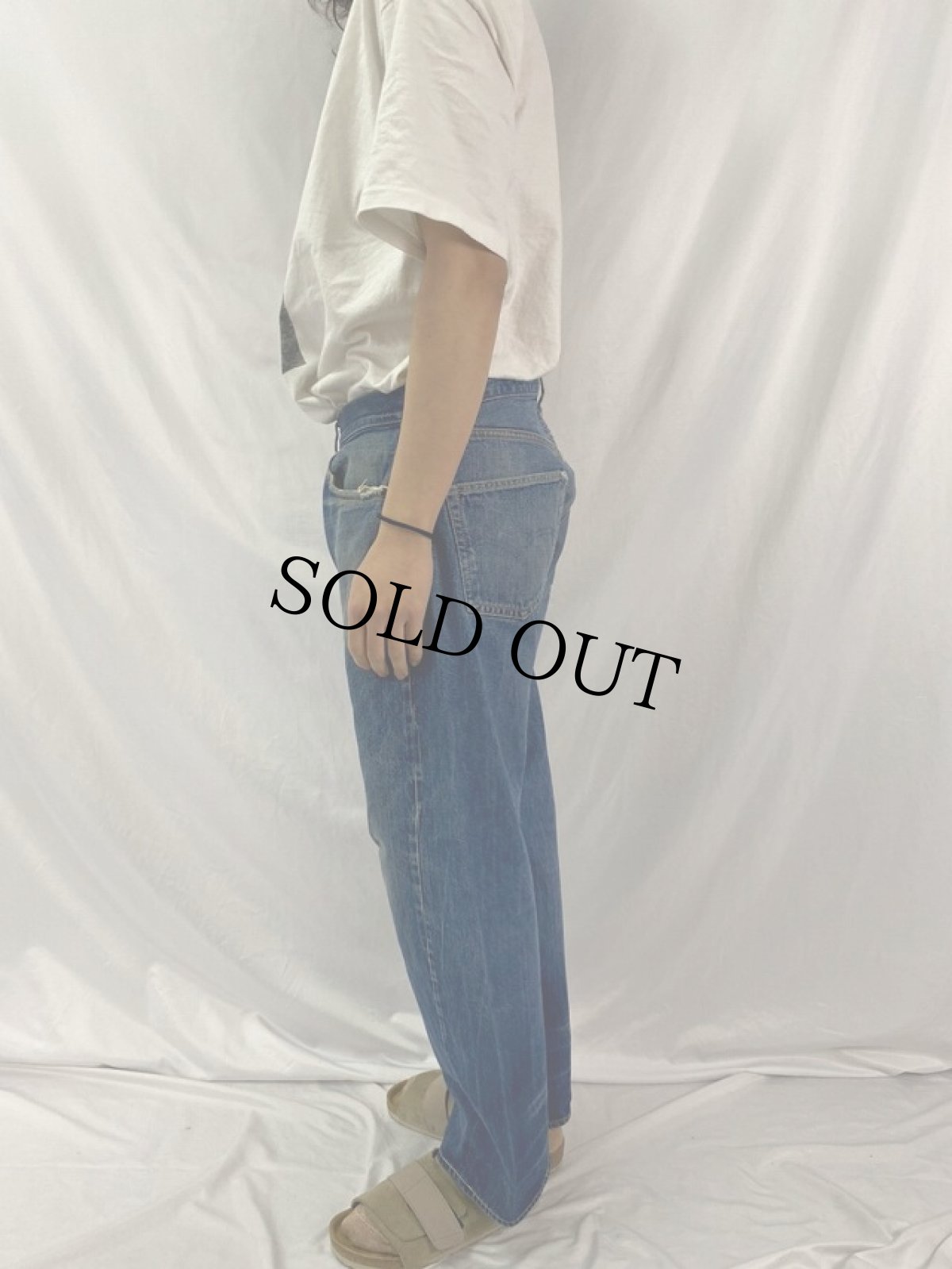 画像3: 60〜70's LEVI'S 501 BIGE デニムパンツ W34 (3)