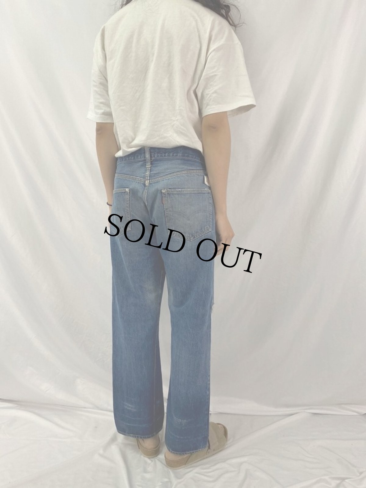 画像4: 60〜70's LEVI'S 501 BIGE デニムパンツ W34 (4)
