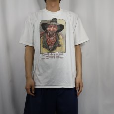 画像2: 90's Mike Scovel USA製 "Good looks, a fine..." イラストプリントTシャツ XL (2)