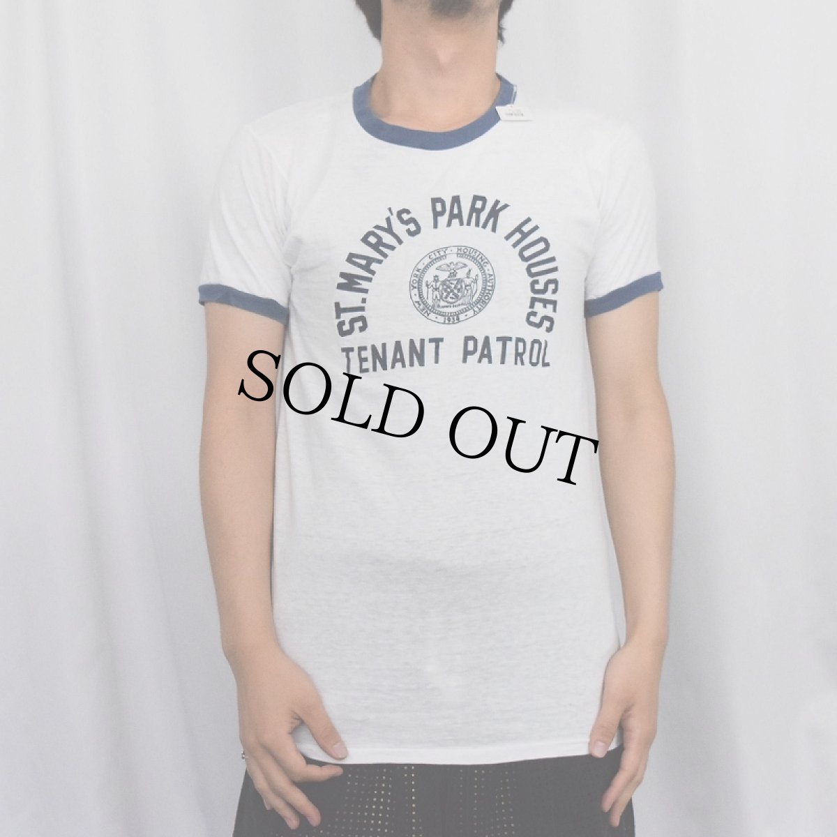 画像2: 60's〜 USA製 "ST.MARY'S PARK HOUSES TENANT PATROL" プリントリンガーTシャツ L (2)