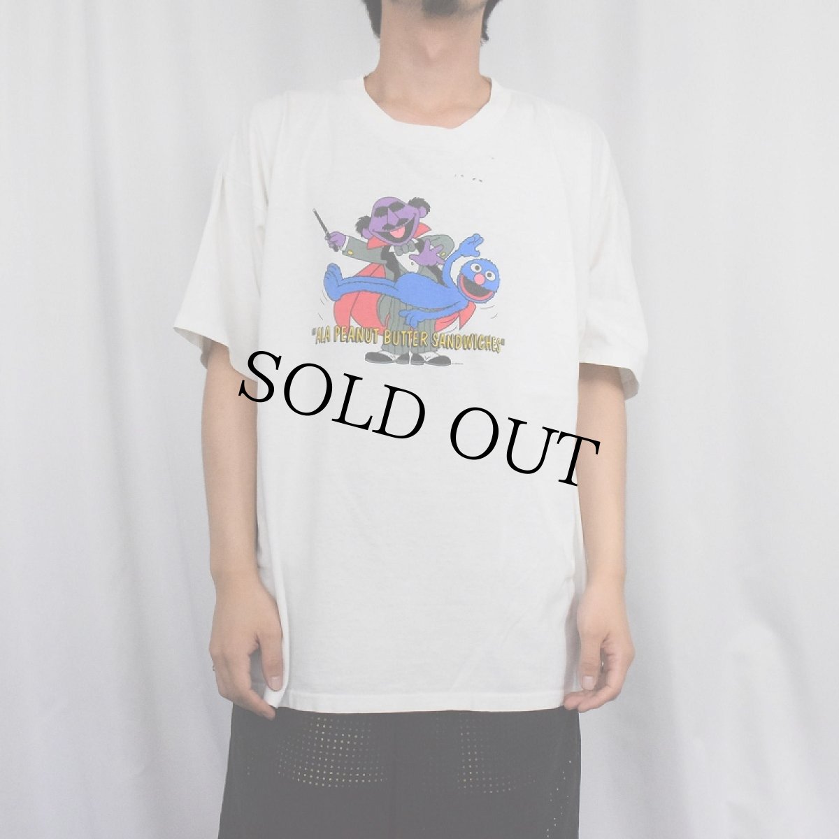 画像2: 90's SESAME STREET USA製 "ALA PEANUT BUTTER SANDWICHES" キャラクタープリントTシャツ XL (2)