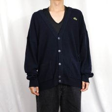 画像2: 90's LACOSTE FRANCE製 ロゴ刺繍 ウールニットカーディガン NAVY SIZE6 (2)