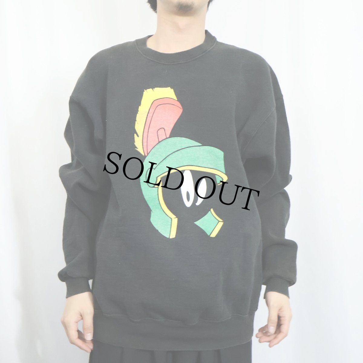 画像2: 【SALE】 90's Looney Tunes USA製 "Marvin the Martian" キャラクタープリントスウェット BLACK XL (2)
