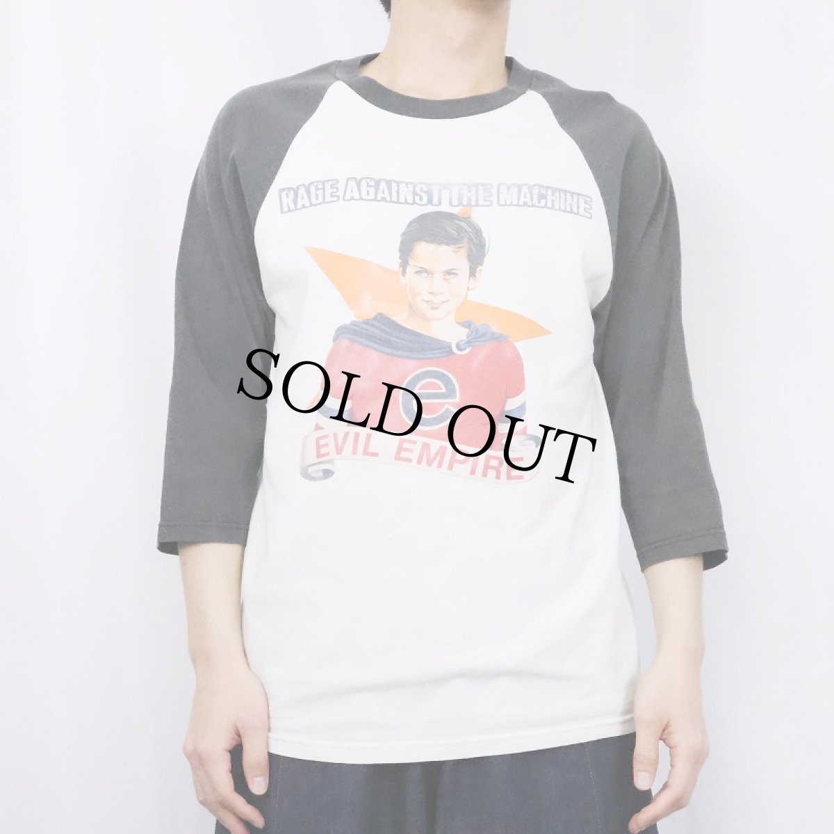 画像3: 90's RAGE AGAINST THE MACHINE "EVIL EMPIRE" ロックバンド ラグランTシャツ (3)