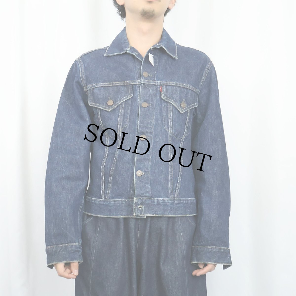 画像2: 60's LEVI'S 557XX 3rd BIGE ギャラ入り デニムジャケット SIZE40 (2)