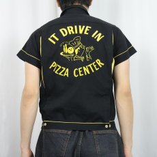 画像4: 50〜60's Hilton "IT DRIVEN IN PIZZA CENTER" フロッキープリント ボウリングシャツ BLACK SIZE16 (4)