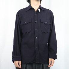 画像2: 60's U.S.NAVY マチ付き CPOシャツ SIZE15×32 (2)