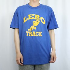 画像2: 80's RUSSELL ATHLETIC USA製 "LEBO TRACK" ウイングフット プリントTシャツ XL (2)