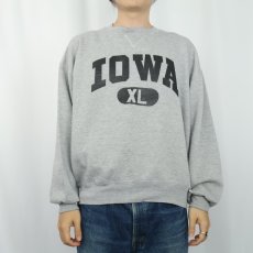 画像2: 90's〜 RUSSELL ATHLETIC USA製 "IOWA" 前V プリントスウェット XL (2)