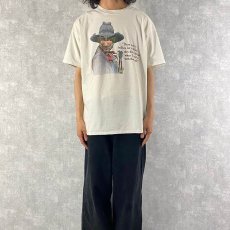画像2: 【SALE】 90's Mike Scovel "There were a helluva lot of things they didn't tell me when I hired on with this outfit!" イラストプリントTシャツ XL (2)