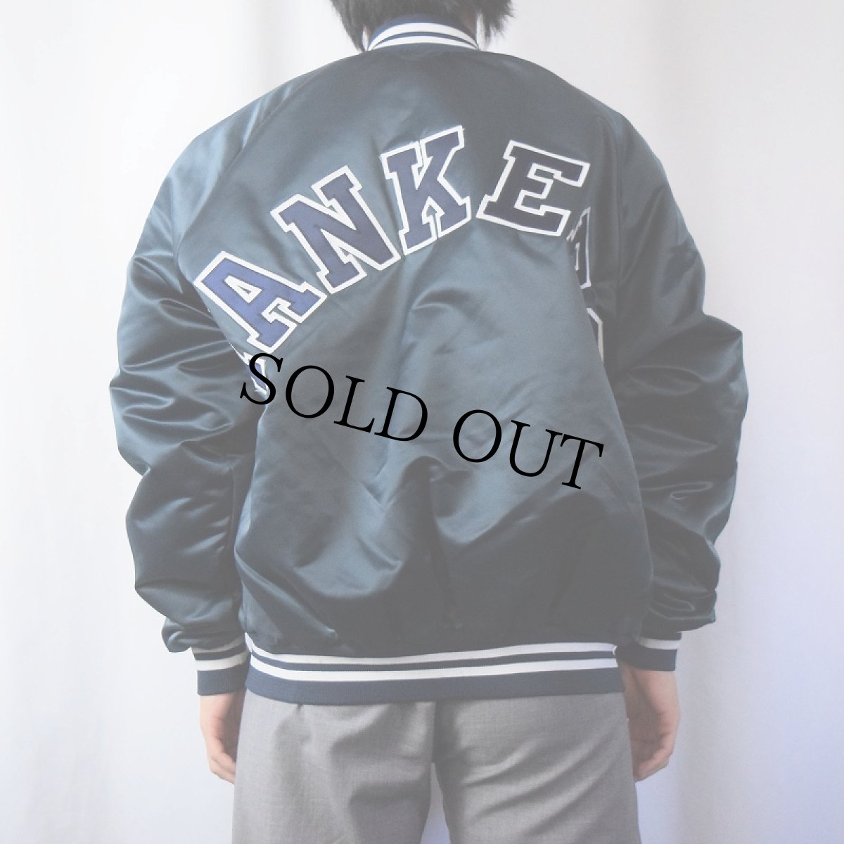 画像4: 90's MLB "New York Yankees" USA製 ワッペン付き ナイロンスタジャン XL (4)