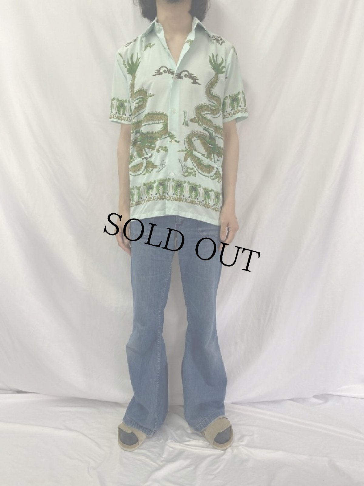 画像2: 【SALE】 70's 龍柄 半袖シャツ M (2)